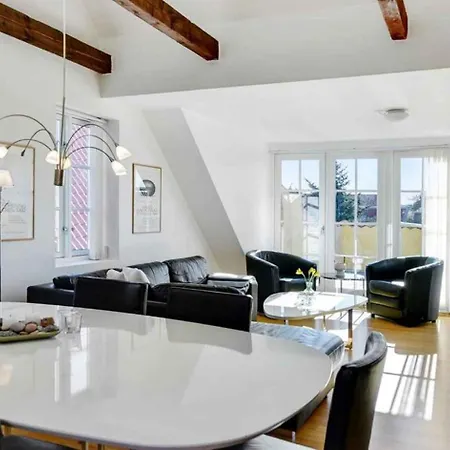 شقة Penthouse In With Private Sun Terrace سكاغن